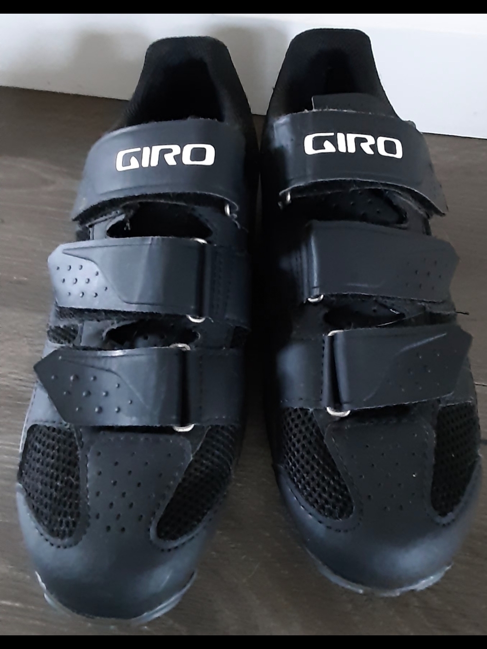Giro Women's Black Cycling Shoes with Velcro Straps